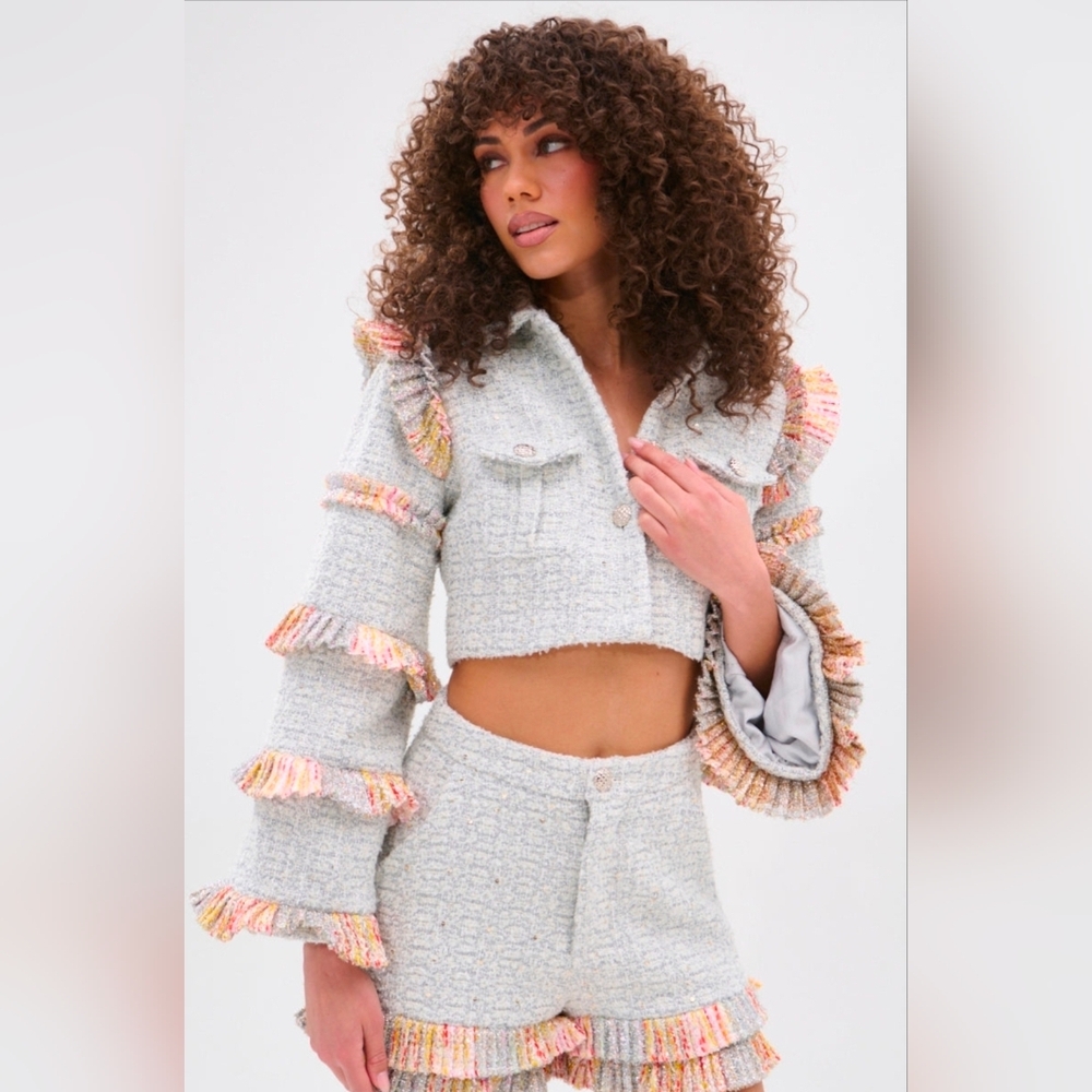 AKIRA Light Gray Tweed Cropped Jacket   And Shorts Pastel Pleated Accents Sz Xl